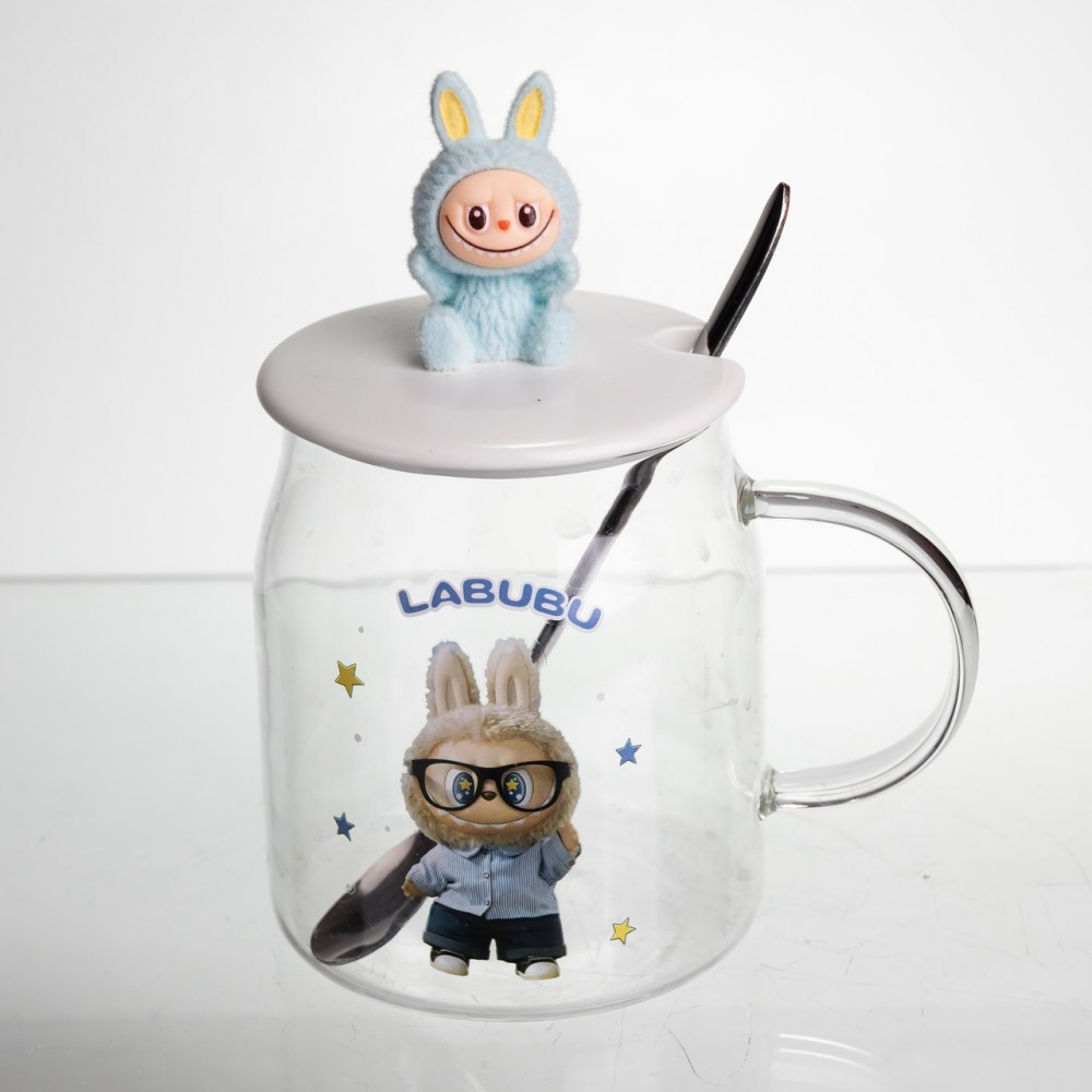 Новогодняя большая стеклянная чашка "Лабуба" с крышкой и ложкой 600 мл, Праздничная кружка чашка для детей на подарок Голубой FM-56D