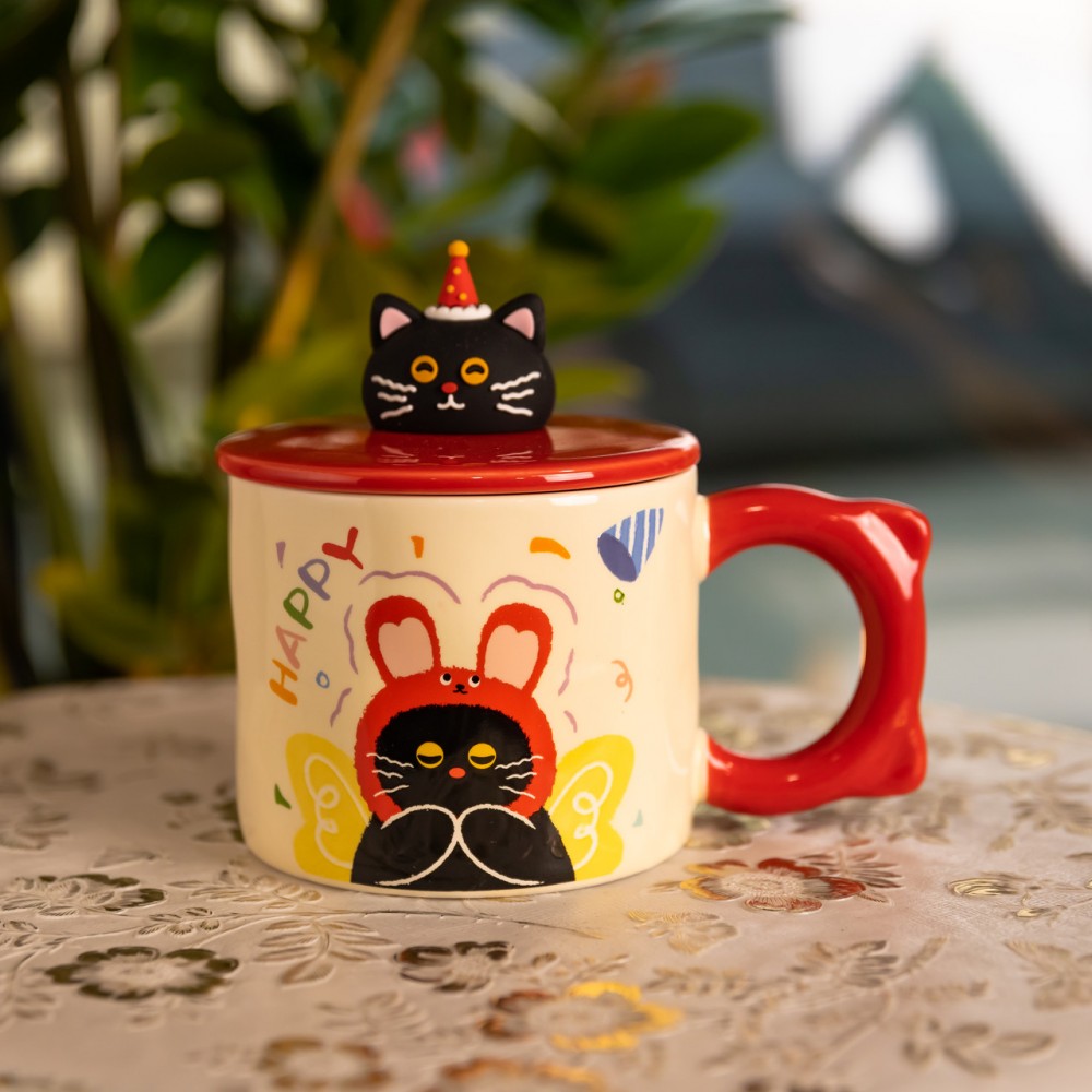 Чашка фарфоровая с крышкой Kitten's Birthday 400 (мл) подарочная кружка прикольная чашка для детей на подарок Красный FM-24D