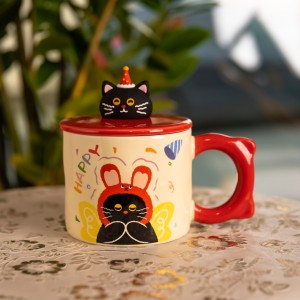 Чашка фарфоровая с крышкой Kitten's Birthday 400 (мл) подарочная кружка прикольная чашка для детей на подарок Красный FM-24D