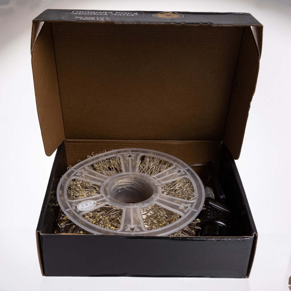 Новогодняя гирлянда комнатная роса Хвойная лапа 50 м 1500 LED белый провод Желтое сияние D1500L50MWY