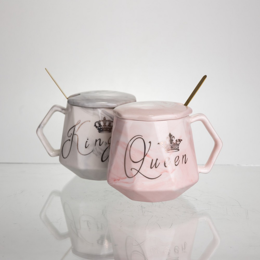 Набор парных фарфоровых чашек Queen&King 2 (шт) по 400 (мл) чашки на подарок с крышкой и ложкой Розовый с голубым FM-31
