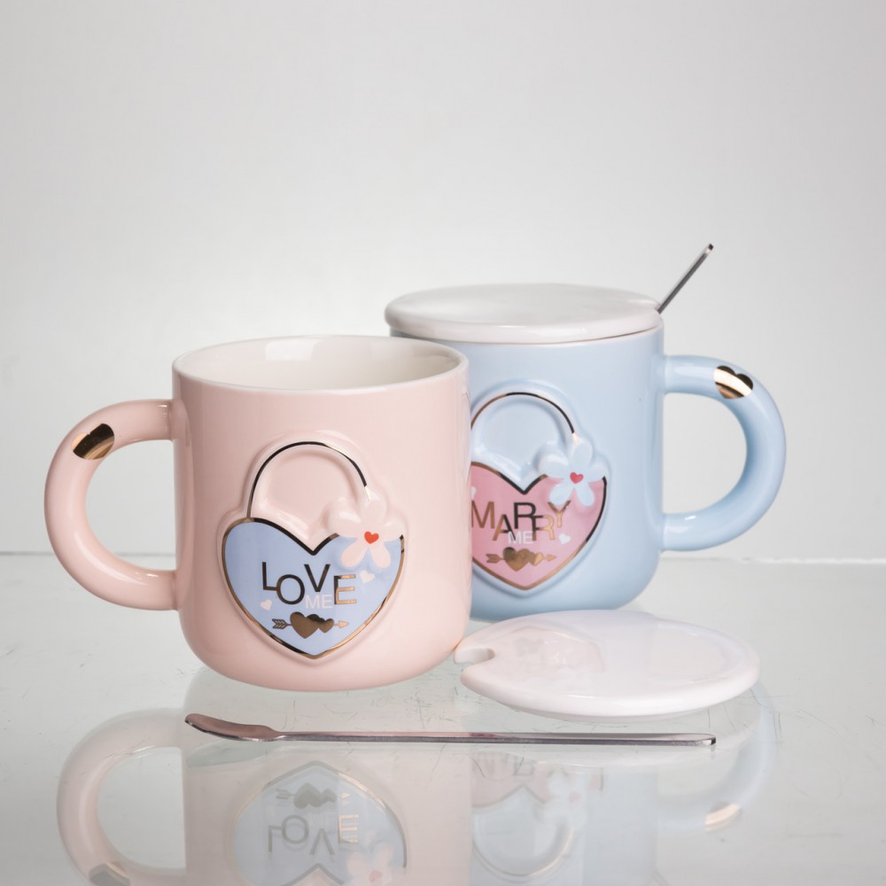 Набор парных фарфоровых чашек с сердцем 2 (шт) по 400 (мл) чашки на подарок с крышкой и ложкой Розовый с голубым FM-32