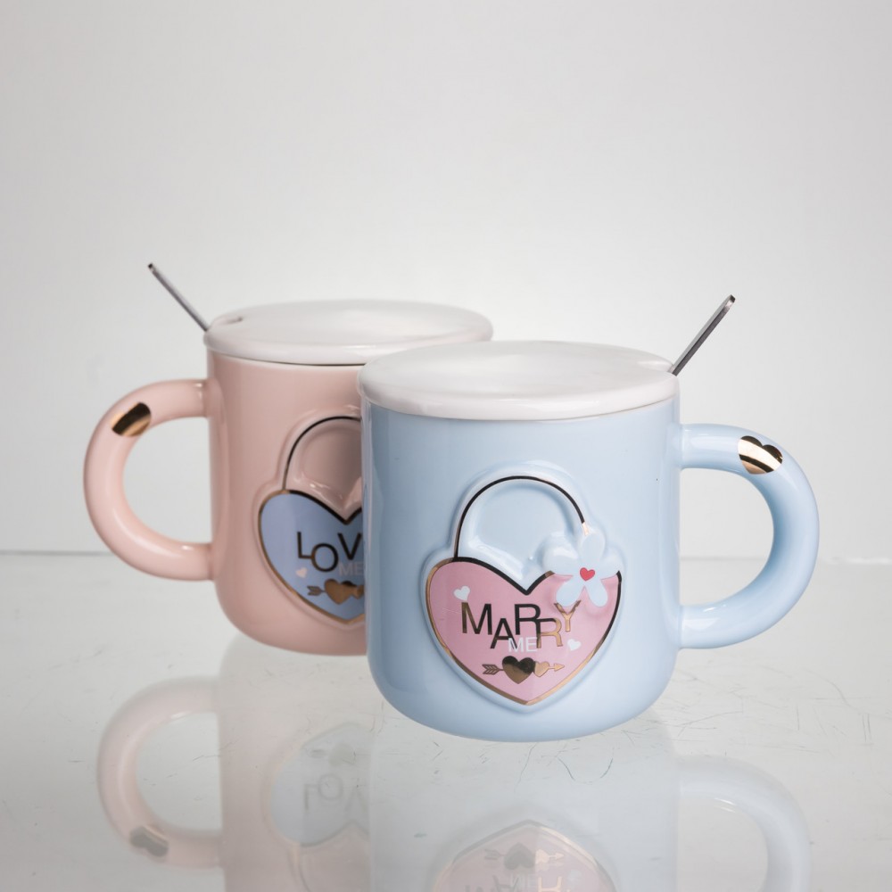 Набор парных фарфоровых чашек с сердцем 2 (шт) по 400 (мл) чашки на подарок с крышкой и ложкой Розовый с голубым FM-32