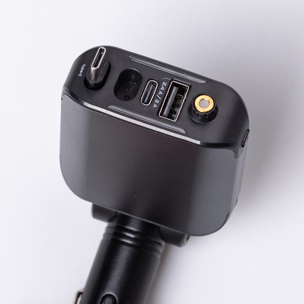 Автомобильное зарядное устройство LED-проекция, с быстрой зарядкой и выдвижным кабелем Type-C