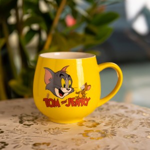 Праздничная фарфоровая чашка "Веселые Герои" 400 мл, Кружка детская с фарфора на подарок Желтая FM-13TJ