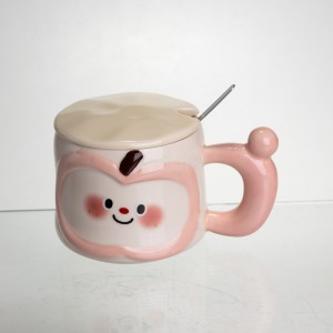 Чашка фарфоровая 400 (мл) с крышкой и ложкой, оригинальная кружка на подарок чашка для детей Розовый FM-25C