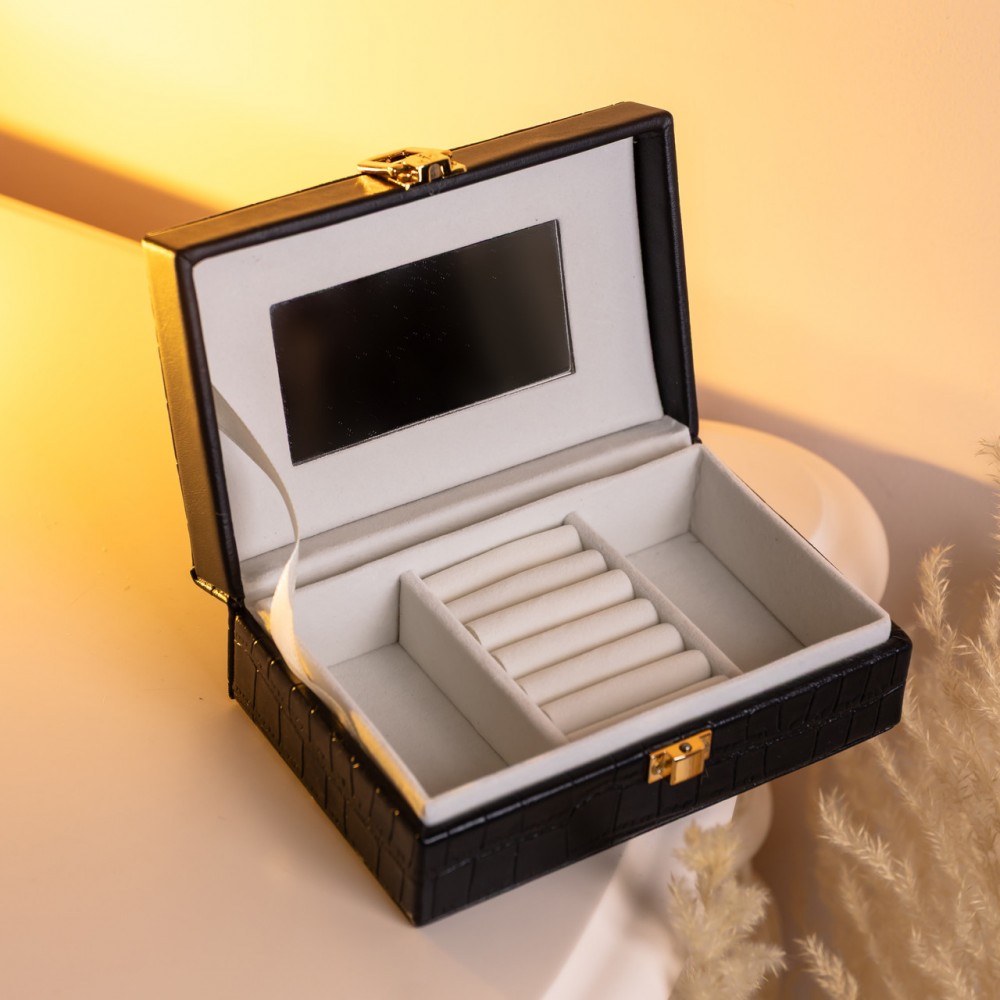 Шкатулка для украшений из эко кожи 3 отделения с зеркалом 16×10×6 см Черный HP-5-18B