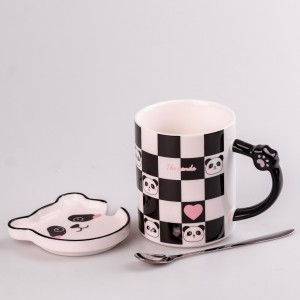 Чашка керамічна The Panda 350мл з блюдцем і ложкою Шахматка